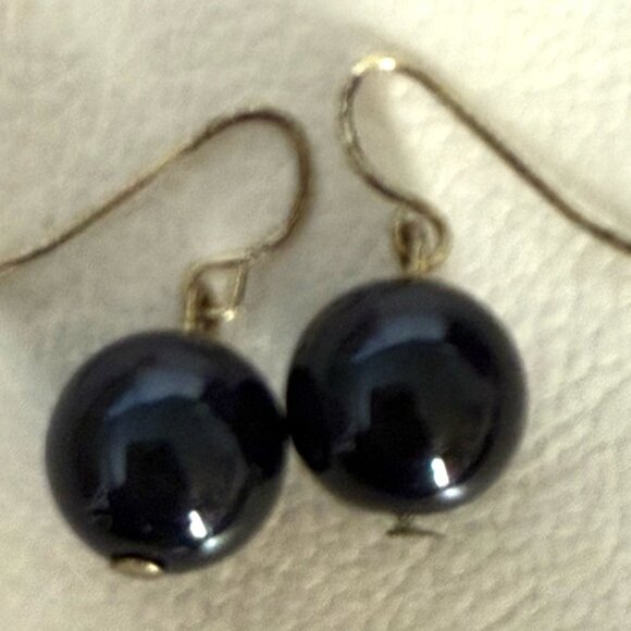 7/10🔥Elegant Black Pearl Earrings - Picture 1 of 1